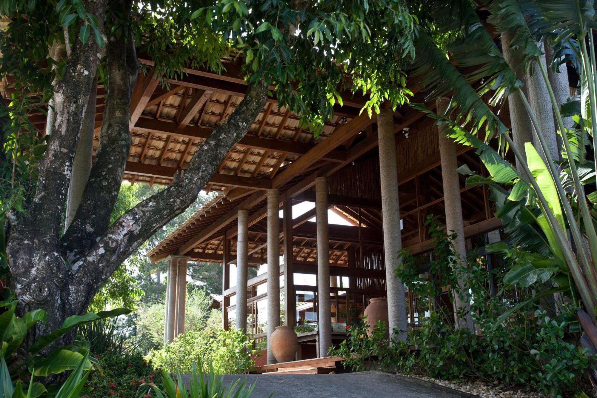 Ponta Dos Ganchos Resort